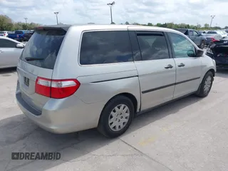 2007 Honda Odyssey LX with VIN 5FNRL38277B507690, listed as a IAAI auction lot 41718540 with 508,172 mi miles. Bid and sale history available at carsss.com. Image 4.
