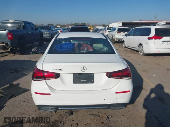 2022 Mercedes-Benz A 220 with VIN W1K3G4EB1NJ364123, listed as a IAAI auction lot 41593062 with 26,746 mi miles and . Bid and sale history available at DreamBid. Image 16.