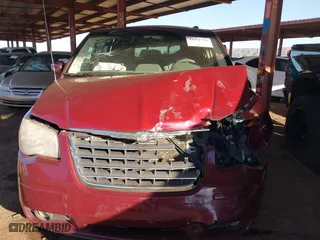 2008 Chrysler Town & Country Touring with VIN 2A8HR54P48R786571, listed as a IAAI auction lot 41871738 with 142,235 mi miles. Bid and sale history available at carsss.com. Image 13.