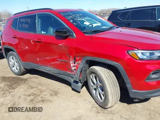 2025 Jeep Compass Latitude с VIN 3C4NJDBN7ST548795, выставлен на аукционе IAAI как лот 41891359 с пробегом 4 569 миль миль и . История ставок и продаж доступна на DreamBid. Изображение 6.
