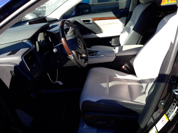 2018 Lexus RX with VIN 2T2ZZMCA3JC113811, listed as a Copart auction lot 39738153 with 26,679 mi miles. Bid and sale history available at carsss.com. Image 7.