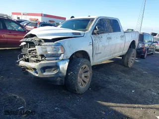 2019 Ram 2500 Big Horn with VIN 3C6UR5DL8KG650208, listed as a IAAI auction lot 41317238 with 104,004 mi miles. Bid and sale history available at carsss.com. Image 2.