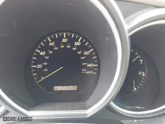2004 Lexus RX 330 with VIN 2T2GA31U54C004888, listed as a IAAI auction lot 41872402 with 228,696 mi miles. Bid and sale history available at carsss.com. Image 7.