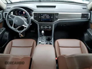 2023 Volkswagen Atlas SE z VIN 1V2HR2CA0PC522210, wystawiony jako Copart lot #54444035 z przebiegiem 15 514 mil mil oraz Szkoda całkowita • Salvage title. Historia ofert i sprzedaży dostępna na DreamBid. Obrazek 8.