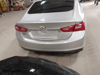 2018 Chevrolet Malibu LT with VIN 1G1ZD5ST6JF241438, listed as a IAAI auction lot 41684121 with 140,227 mi miles. Bid and sale history available at carsss.com. Image 17.