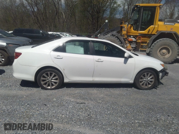 2014 Toyota Camry L with VIN 4T4BF1FK0ER340899, listed as a IAAI auction lot 41750760 with 179,934 mi miles. Bid and sale history available at carsss.com. Image 14.