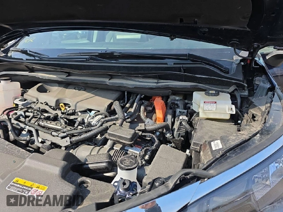 2024 Toyota Sienna XLE with VIN 5TDJSKFC3RS129744, listed as a Copart auction lot 48177895 with 9,224 mi miles and Salvage Title. Bid and sale history available at DreamBid. Image 14.