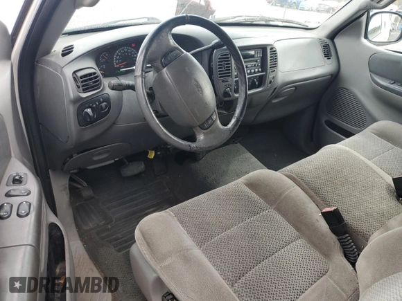 2001 Ford F-150 XL with VIN 1FTRX18L41KF91172, listed as a Copart auction lot 51536785 with 176,370 mi miles and Clean Title. Bid and sale history available at carsss.com. Image 8.
