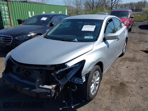 2014 Nissan Altima 2.5 S with VIN 1N4AL3AP0EC281303, listed as a IAAI auction lot 41995362 with 92,473 mi miles. Bid and sale history available at carsss.com. Image 2.