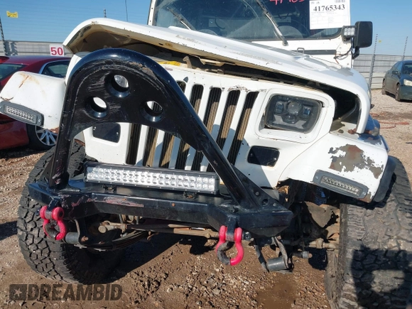 1992 Jeep Wrangler with VIN 2J4FY29S3NJ546994, listed as a IAAI auction lot 41765343 with 191,215 mi miles. Bid and sale history available at carsss.com. Image 6.