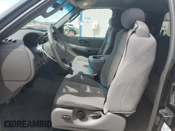 2003 Ford F-150 XL with VIN 2FTRX18L73CA38118, listed as a Copart auction lot 61259755 with 201,344 mi miles and Clean title. Bid and sale history available at DreamBid. Image 7.