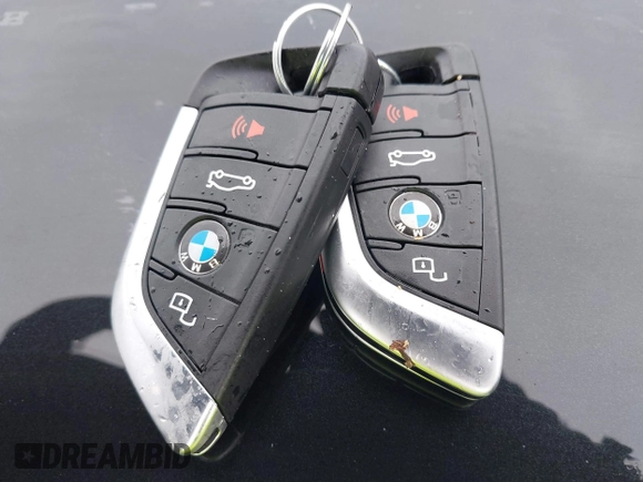 2024 BMW i4 M50 z VIN WBY33AW00RFS06591, wystawiony jako IAAI lot #41863252 z przebiegiem 15 260 mil mil oraz . Historia ofert i sprzedaży dostępna na DreamBid. Obrazek 11.