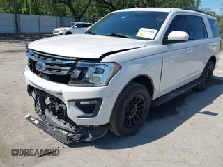 2019 Ford Expedition XLT with VIN 1FMJU1HT3KEA10827, listed as a IAAI auction lot 42016508 with 83,286 mi miles. Bid and sale history available at carsss.com. Image 2.