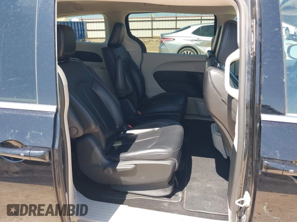 2024 Chrysler Pacifica Hybrid Select with VIN 2C4RC1S70RR169467, listed as a IAAI auction lot 42448734 with 38,062 mi miles and . Bid and sale history available at DreamBid. Image 8.