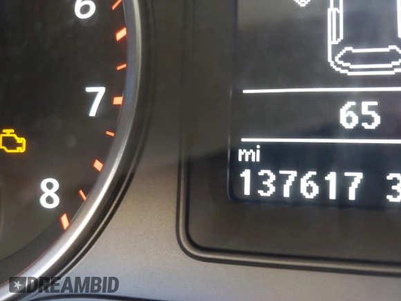 2016 Volkswagen Tiguan S z VIN WVGBV7AX9GW615535, wystawiony jako IAAI lot #41773789 z przebiegiem 137 617 mil mil oraz . Historia ofert i sprzedaży dostępna na DreamBid. Obrazek 15.