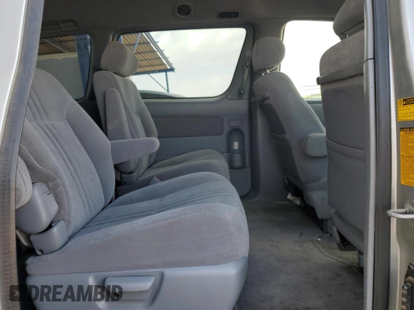 2002 Toyota Sienna LE with VIN 4T3ZF13C82U435512, listed as a Copart auction lot 77122864 with 14,255 mi miles and Clean Title. Bid and sale history available at carsss.com. Image 11.