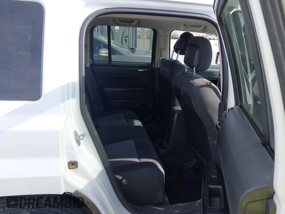 2016 Jeep Patriot High Altitude with VIN 1C4NJPFA8GD582427, listed as a IAAI auction lot 41884165 with 67,810 mi miles and . Bid and sale history available at DreamBid. Image 8.