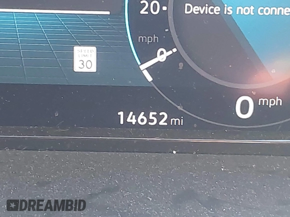 2024 Volkswagen Atlas SEL Premium R-Line z VIN 1V2FR2CAXRC571571, wystawiony jako IAAI lot #41876241 z przebiegiem 14 652 mil mil oraz . Historia ofert i sprzedaży dostępna na DreamBid. Obrazek 16.