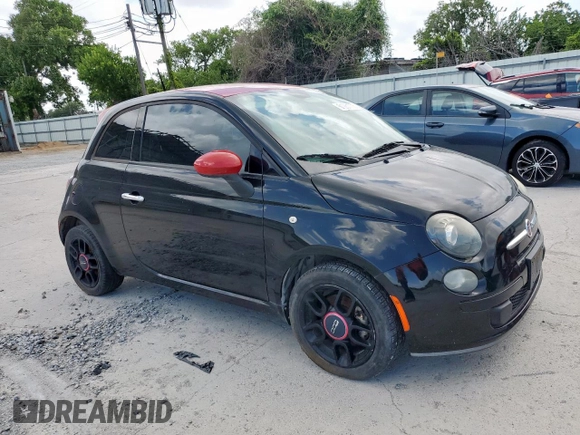2015 FIAT 500 Pop z VIN 3C3CFFAR4FT678200, wystawiony jako Copart lot #61281775 z przebiegiem 121 080 mil mil oraz Czysty tytuł • Clean title. Historia ofert i sprzedaży dostępna na DreamBid. Obrazek 4.