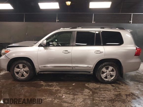 2013 Toyota Land Cruiser with VIN JTMHY7AJ8D4011273, listed as a IAAI auction lot 41351783 with 121,192 mi miles. Bid and sale history available at carsss.com. Image 14.