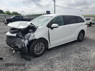 2024 Toyota Sienna LE z VIN 5TDKSKFC7RS114510, wystawiony jako Copart lot #54939325 z przebiegiem 44 833 mil mil oraz Szkoda całkowita • Salvage title. Historia ofert i sprzedaży dostępna na DreamBid. Obrazek 1.