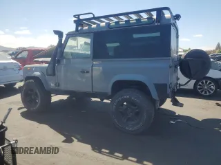 1990 Land Rover Defender z VIN SALLDVAF7HA478978, wystawiony jako Copart lot #65643315 z przebiegiem 76 116 mil mil oraz Czysty tytuł • Clean title. Historia ofert i sprzedaży dostępna na DreamBid. Obrazek 2.