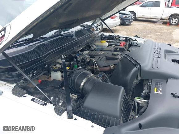 2019 Ram 2500 Big Horn with VIN 3C6UR5DL7KG587151, listed as a IAAI auction lot 42086628 with 137,868 mi miles. Bid and sale history available at carsss.com. Image 18.