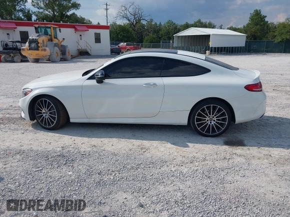 2018 Mercedes-Benz C 300 с VIN WDDWJ4KB1JF748595, выставлен на аукционе IAAI как лот 40413383 с пробегом 58 112 миль миль и . История ставок и продаж доступна на DreamBid. Изображение 14.