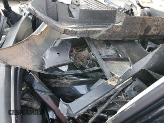 2017 Volkswagen Passat SE z VIN 1VWGT7A31HC029876, wystawiony jako Copart lot #81572514 z przebiegiem Nie podano mil oraz Nie do naprawy • Non repairable. Historia ofert i sprzedaży dostępna na DreamBid. Obrazek 8.
