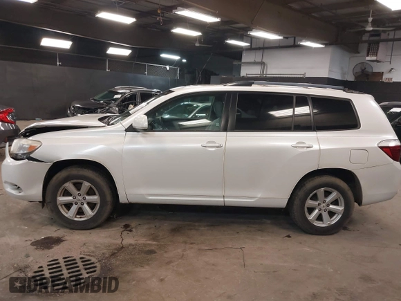 2010 Toyota Highlander with VIN 5TDBK3EH6AS007911, listed as a IAAI auction lot 42410234 with 319,560 mi miles and . Bid and sale history available at DreamBid. Image 14.