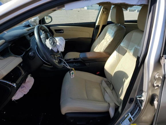 2015 Toyota Avalon Hybrid XLE Touring with VIN 4T1BD1EB8FU041390, listed as a Copart auction lot 49496573 with 82,993 mi miles. Bid and sale history available at carsss.com. Image 7.