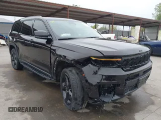 2023 Jeep Grand Cherokee Limited z VIN 1C4RJKBG8P8109778, wystawiony jako IAAI lot #40795136 z przebiegiem 29 729 mil mil oraz . Historia ofert i sprzedaży dostępna na DreamBid. Obrazek 1.