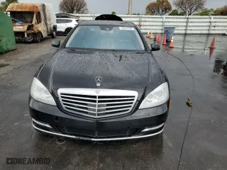 2013 Mercedes-Benz S-Class S 550 with VIN WDDNG7DB3DA527588, listed as a Copart auction lot 52543795 with 92,417 mi miles and Clean Title. Bid and sale history available at carsss.com. Image 5.