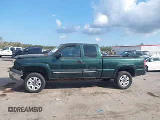 2005 Chevrolet Silverado 1500 Z71 with VIN 1GCEK19Z55Z290214, listed as a IAAI auction lot 41504269 with Not Provided miles and . Bid and sale history available at DreamBid. Image 14.