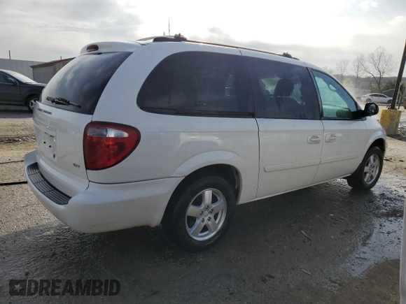 2005 Dodge Caravan SXT with VIN 2D4GP44L85R496834, listed as a Copart auction lot 51938765 with 125,168 mi miles and Non Repairable. Bid and sale history available at carsss.com. Image 3.