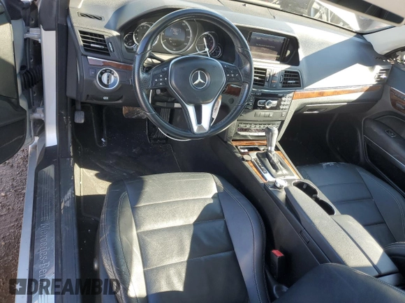 2013 Mercedes-Benz E-Class E 350 with VIN WDDKJ8JBXDF185140, listed as a Copart auction lot 48127395 with 91,898 mi miles and Salvage Title. Bid and sale history available at carsss.com. Image 8.