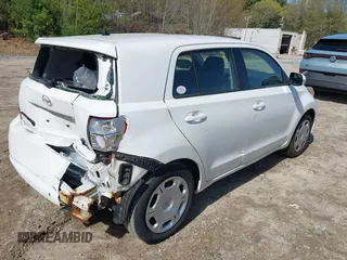 2013 Scion xD z VIN JTKKUPB43D1032519, wystawiony jako IAAI lot #42143346 z przebiegiem 96 236 mil mil oraz . Historia ofert i sprzedaży dostępna na DreamBid. Obrazek 4.