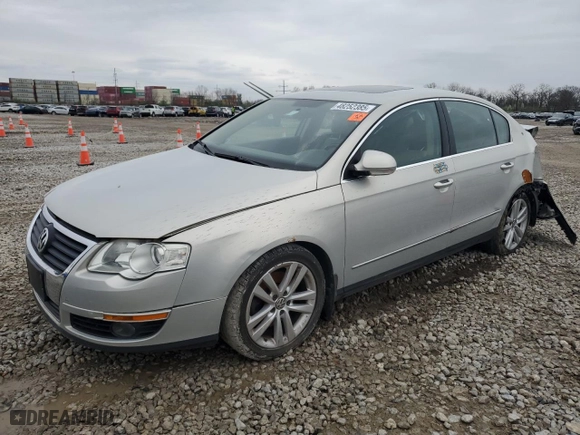 2009 Volkswagen Passat Sedan Komfort with VIN WVWJK73C39E024189, listed as a Copart auction lot 48252385 with 0 mi miles and Salvage Title. Bid and sale history available at carsss.com. Image 1.