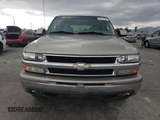 2001 Chevrolet Tahoe LS z VIN 1GNEC13T81R152119, wystawiony jako Copart lot #51171165 z przebiegiem 191 740 mil mil oraz Czysty tytuł • Clean title. Historia ofert i sprzedaży dostępna na DreamBid. Obrazek 5.