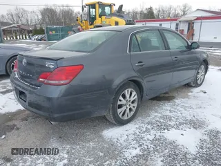 2008 Toyota Avalon XL with VIN 4T1BK36B18U281299, listed as a IAAI auction lot 41245730 with 197,079 mi miles. Bid and sale history available at carsss.com. Image 4.