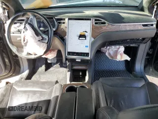 2016 Tesla Model X 70D with VIN 5YJXCBE22GF025585, listed as a Copart auction lot 52363755 with 141,607 mi miles and Salvage Title. Bid and sale history available at DreamBid. Image 8.