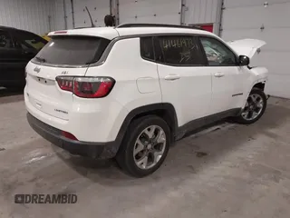 2020 Jeep Compass Limited with VIN 3C4NJCCB3LT229698, listed as a IAAI auction lot 41461973 with 41,973 mi miles and . Bid and sale history available at carsss.com. Image 4.