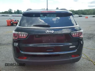 2018 Jeep Compass Latitude with VIN 3C4NJCBB5JT495075, listed as a Copart auction lot 61853665 with 55,622 mi miles and Salvage title. Bid and sale history available at DreamBid. Image 6.