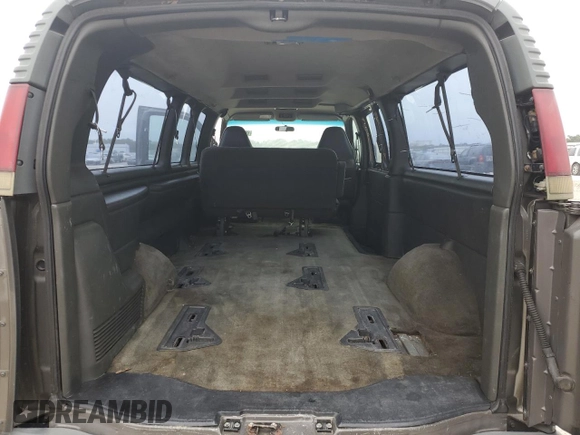 2002 GMC Savana z VIN 1GJHG39G021105787, wystawiony jako Copart lot #85583094 z przebiegiem 237 470 mil mil oraz Szkoda całkowita • Salvage title. Historia ofert i sprzedaży dostępna na DreamBid. Obrazek 10.