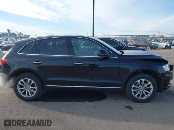 2015 Audi Q5 Premium with VIN WA1CFAFP1FA030479, listed as a IAAI auction lot 40957493 with 103,805 mi miles. Bid and sale history available at carsss.com. Image 13.