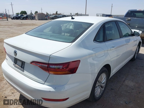 2019 Volkswagen Jetta S z VIN 3VWC57BU7KM110001, wystawiony jako IAAI lot #42244184 z przebiegiem 49 883 mil mil oraz . Historia ofert i sprzedaży dostępna na DreamBid. Obrazek 4.