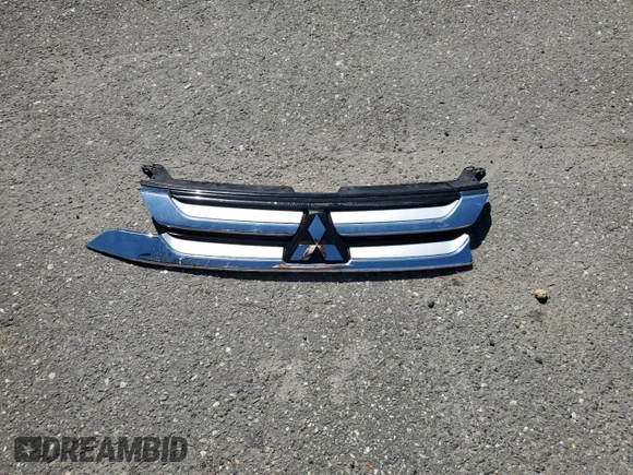 2017 Mitsubishi Outlander ES z VIN JA4AZ2A39HZ016343, wystawiony jako Copart lot #53660275 z przebiegiem 91 788 mil mil oraz Szkoda całkowita • Salvage title. Historia ofert i sprzedaży dostępna na DreamBid. Obrazek 13.