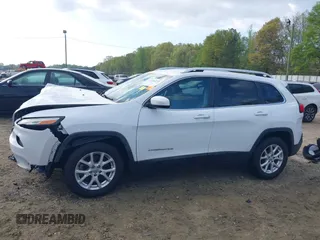 2016 Jeep Cherokee Latitude with VIN 1C4PJMCS5GW148829, listed as a IAAI auction lot 41964335 with 99,741 mi miles. Bid and sale history available at carsss.com. Image 14.