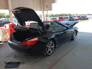 2015 Mercedes-Benz SL SL 400 z VIN WDDJK6FA2FF034518, wystawiony jako IAAI lot #42270267 z przebiegiem 40 605 mil mil oraz . Historia ofert i sprzedaży dostępna na DreamBid. Obrazek 4.