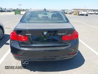 2015 BMW 3 Series 328i xDrive с VIN WBA3B5C55FF961143, выставлен на аукционе IAAI как лот 42561041 с пробегом 61 624 миль миль и . История ставок и продаж доступна на DreamBid. Изображение 16.
